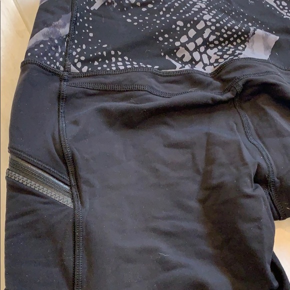 Lululemon run tight 7/8 length - Picture 6 of 6